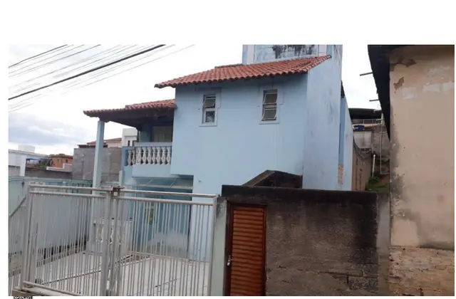 IMÓVEL RESIDENCIAL | ÁREA 300M² | 04 QUARTOS | 02 SUÍTES | 02 PAVIMENTOS | SANTO ANTÔNIO | FORMIGA/MG