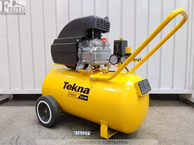 LOTE COM 01 COMPRESSOR DE AR TEKNA CP8550-2C 50L 220V 2,5HP OD300 SEM ACESSÓRIOS 07/24 1011006