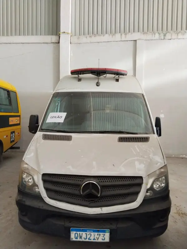 AMBULANCIA MERCEDES SPRINTER 415 10.5M3