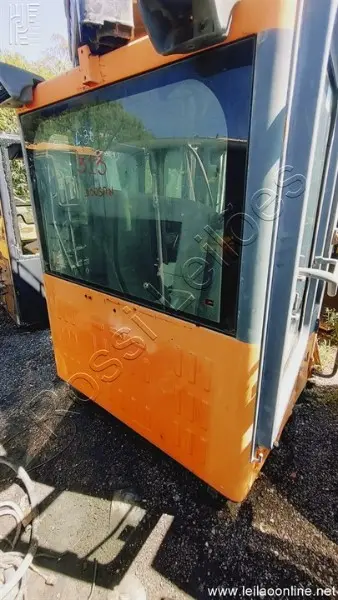 CABINE DOOSAN ( VAZIA)