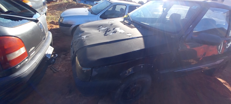 SUCATA APROVEITÁVEL COM MOTOR INSERVÍVEL