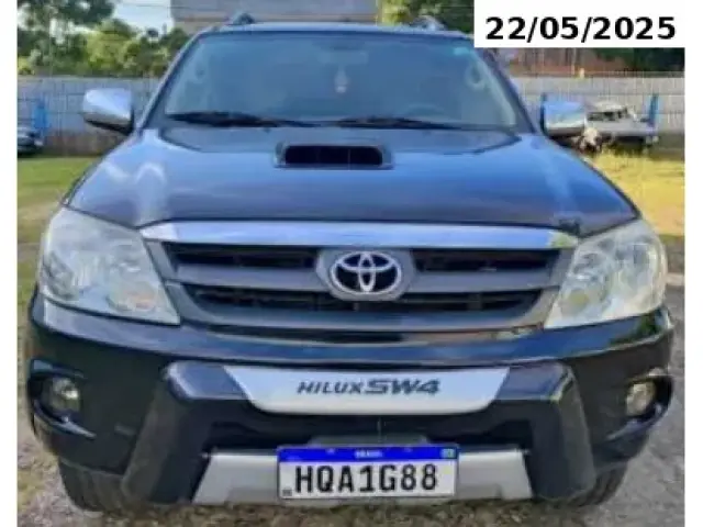 TOYOTA HILUXSW4 SRV4X4 - 05/06 - Preta - Depósito