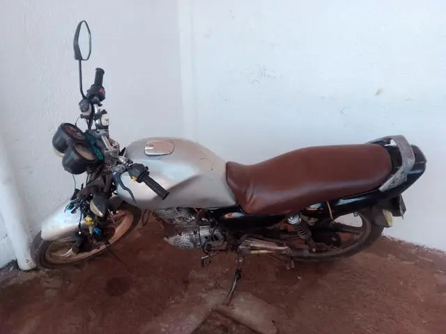 SUZUKI - EN125 YES
