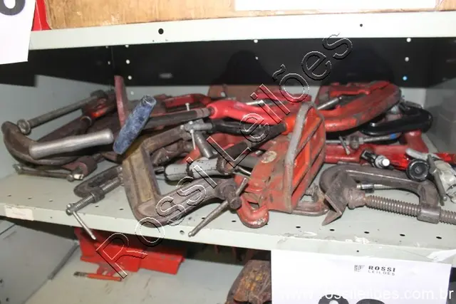 APROX. 15 GRAMPOS TIPO C DIVERSOS NO ESTADO EM QUE SE ENCONTRA