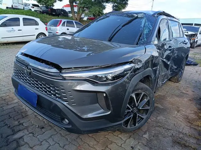 TOYOTA - CCROSS XRE 20