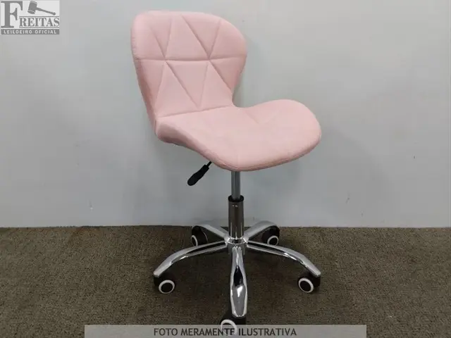 LOTE COM 01 CADEIRA SECRETÁRIA EIFFEL OFFICE SLIM ESTOFADA ENCOSTO ERGONÔMICO ROSA GIRATÓRIA BASE…