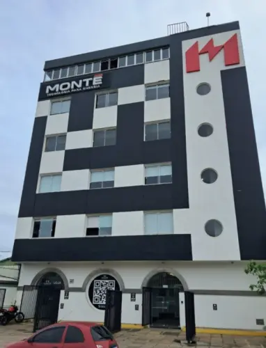 CONJUNTO IMOBILIÁRIO CONSTITUÍDO POR TERRENO COM EDIFICAÇÕES E FAIXA DE TERRENO TRIANGULAR ADJACENTE, SITUADOS ENTRE AS RUAS 18 DE NOVEMBRO E 25 DE FEVEREIRO, PORTO ALEGRE/RS