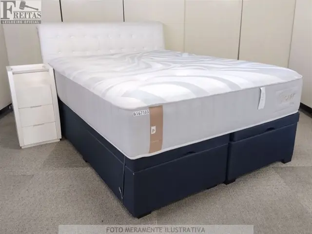LOTE COM CAMA BOX QUEEN